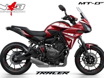 MT07 Tracer weiß auf roter Maschine