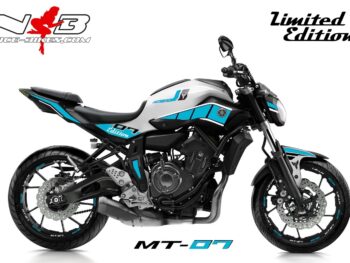 MT07 / 2017 hellblau auf weißer Maschine