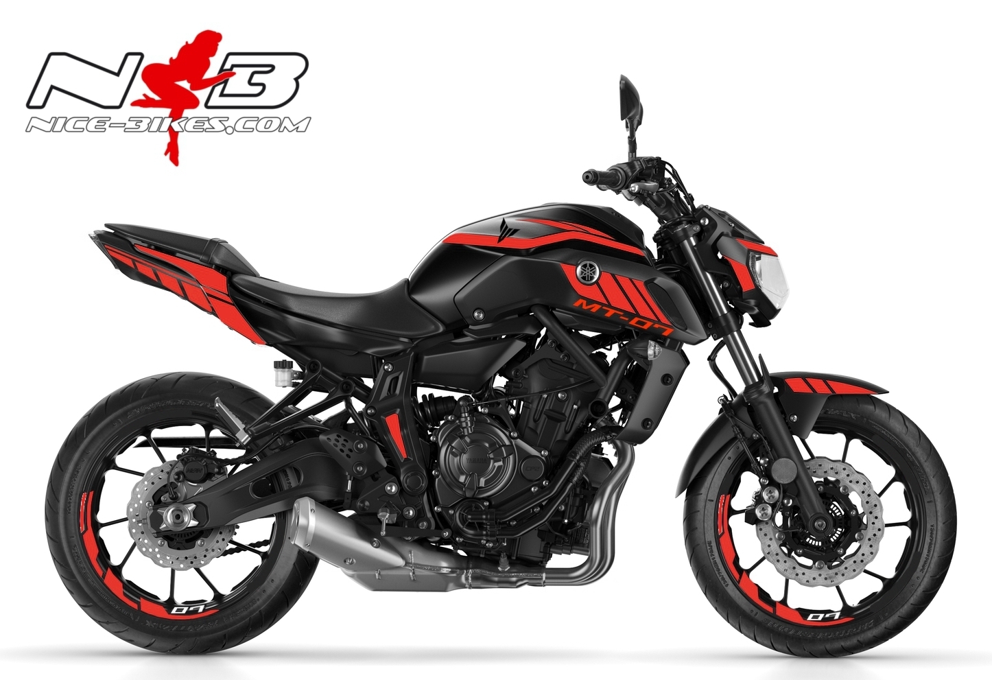 MT07 rot auf schwarzer Maschine 2019