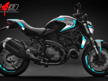 Monster 821 hellblau auf schwarzer Maschine