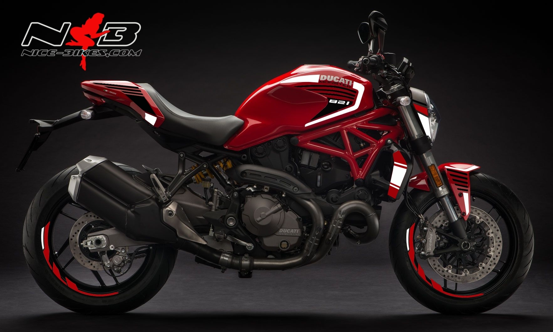 Monster 821 weiß auf roter Maschine