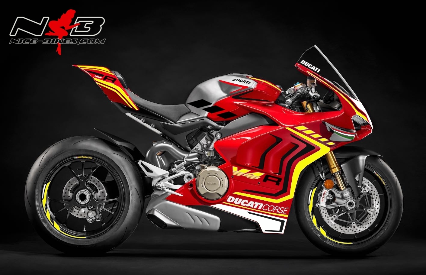 Panigale V4R neongelb auf roter Mashine