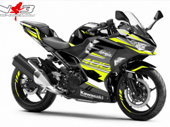 Ninja 400 Dekor gelb auf scwarzer Maschine